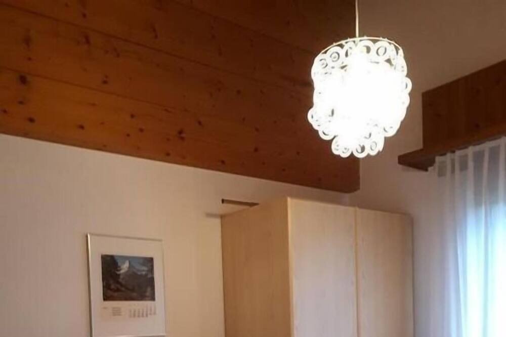 Photo of Bedroom in Taesch