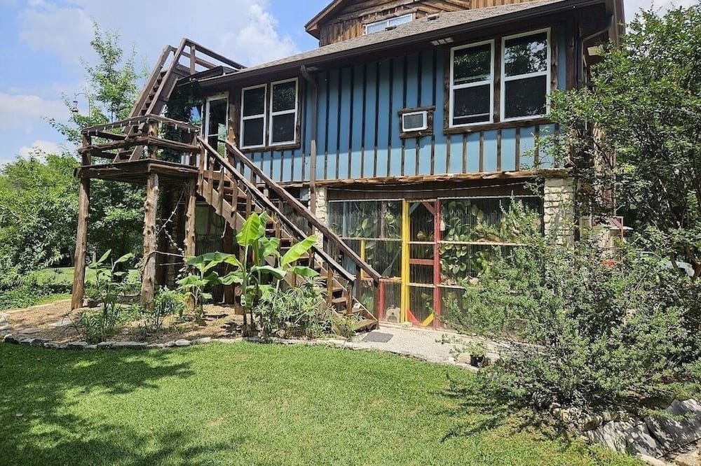 Photo of Outdoor in Dawson