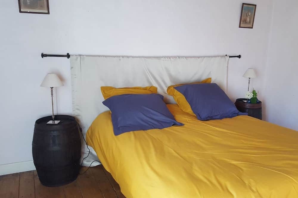 Photo of Bedroom in Montignac-de-Lauzun