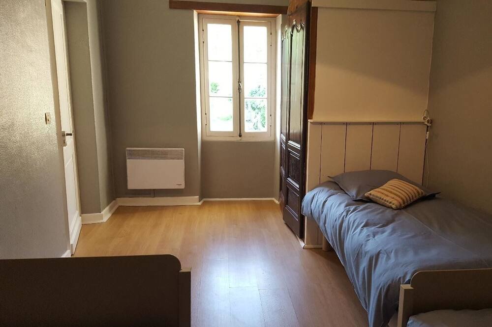 Photo of Bedroom in Montignac-de-Lauzun