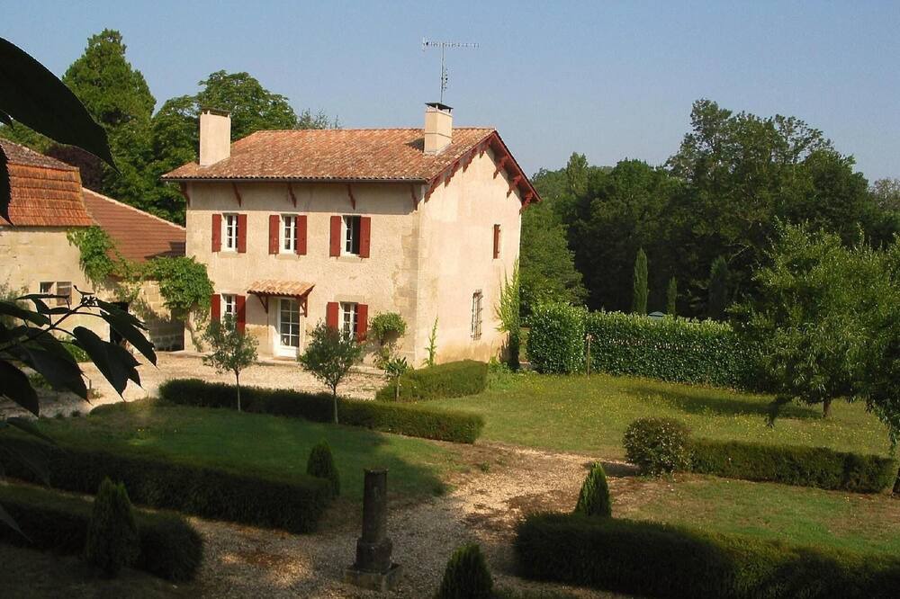 Photo of Outdoor in Montignac-de-Lauzun