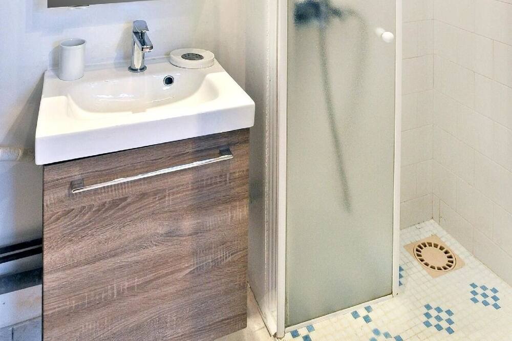 Photo of Bathroom in Saint-Wambert-des-Trois-Vallees