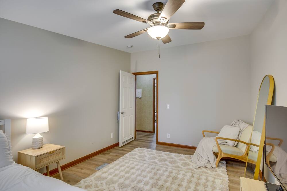 Photo of Bedroom in Newberry Shores