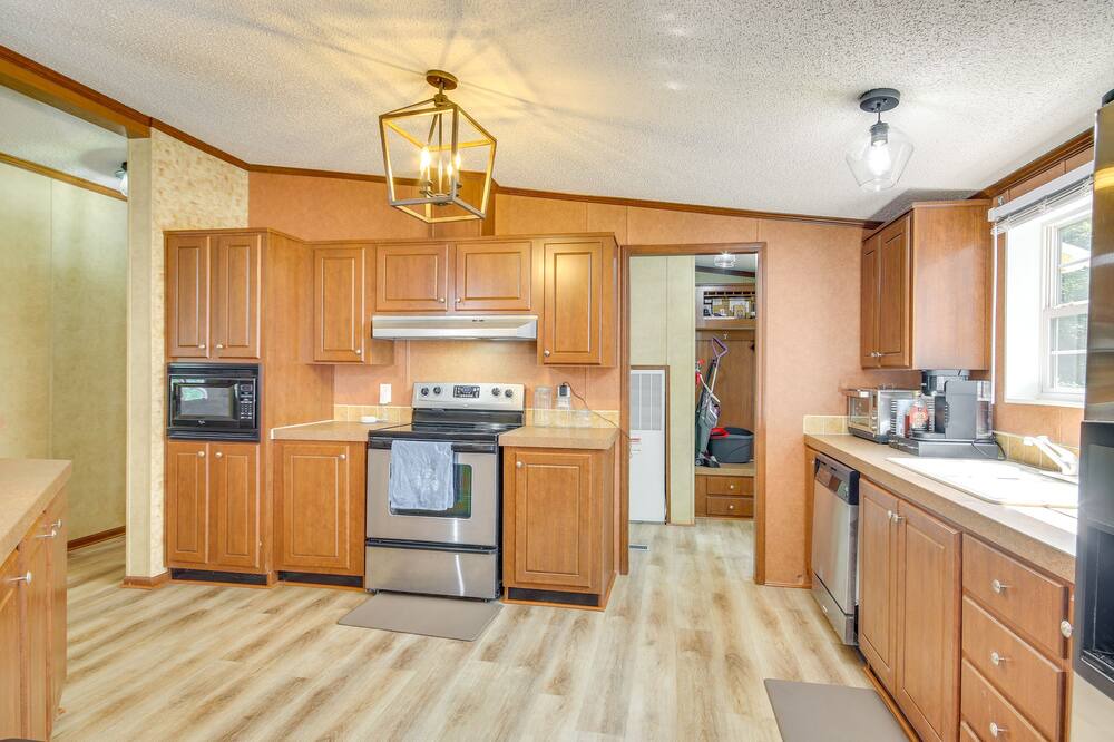 Photo of Kitchen in Newberry Shores