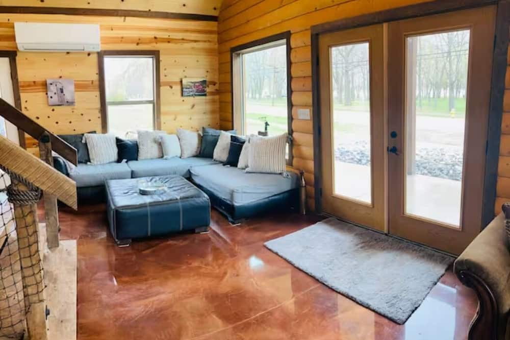 Photo of Livingroom in Craig Beach