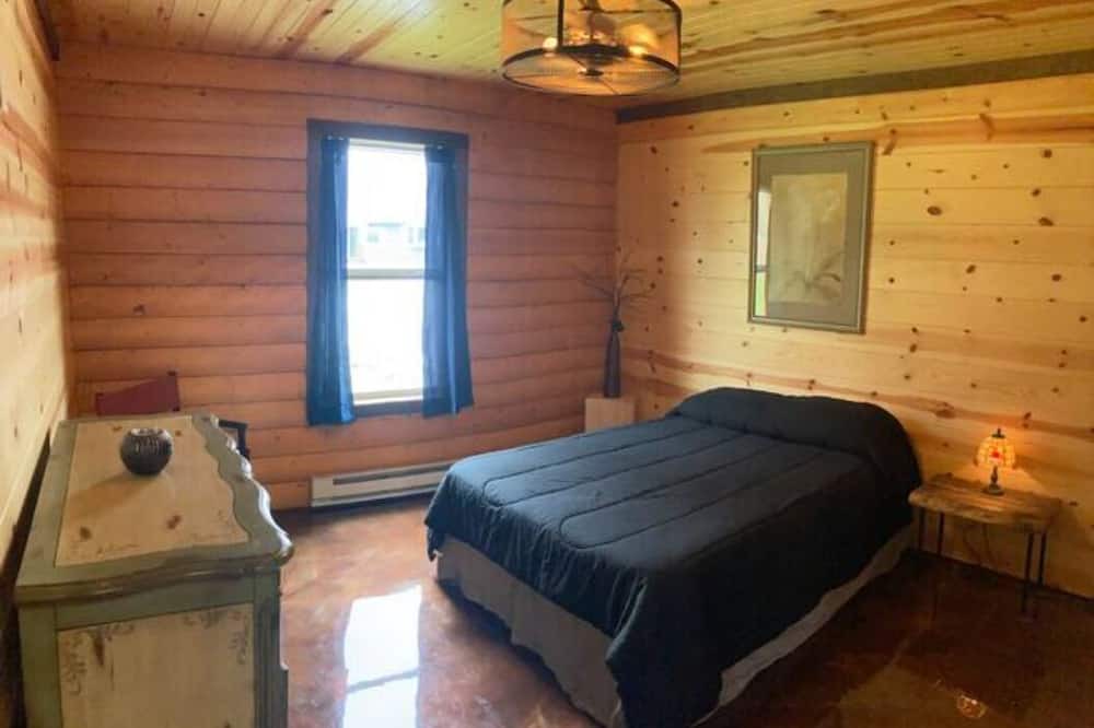 Photo of Bedroom in Craig Beach