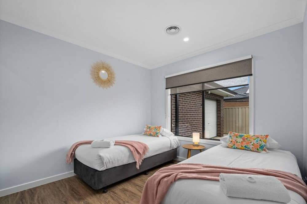 Photo of Others in Kialla