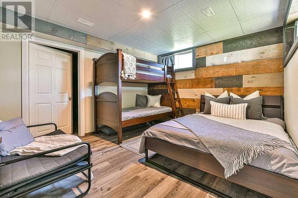Photo of Bedroom in Coboconk