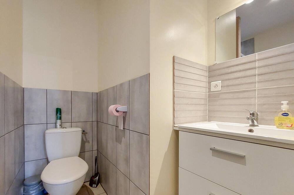 Photo of Bathroom in Les Hogues