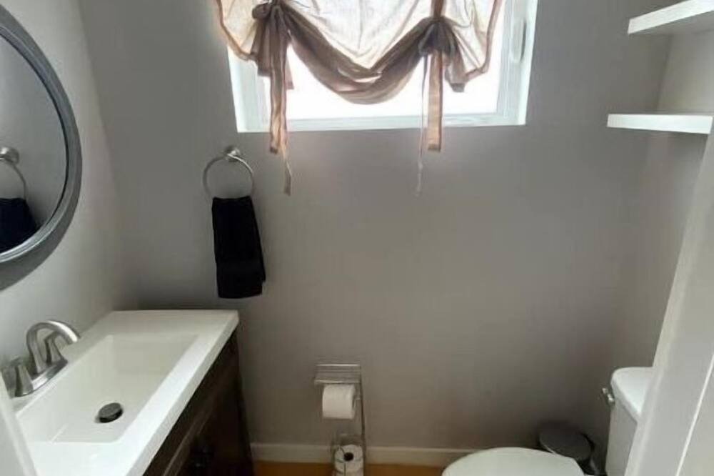 Photo of Bathroom in Ligonier