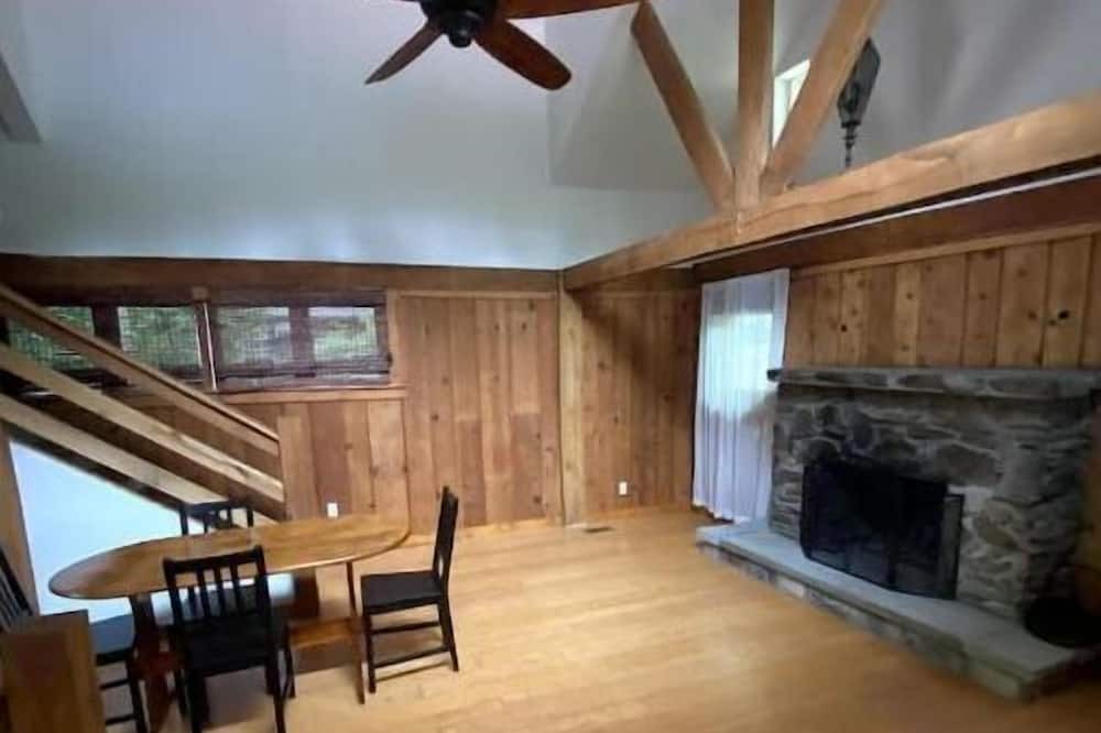 Photo of Livingroom in Ligonier