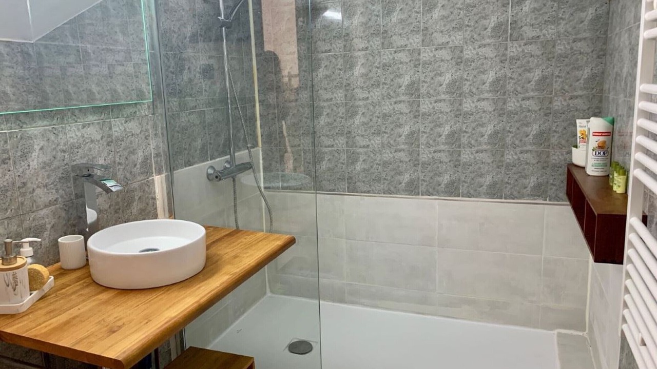 Photo of Bathroom in Bouzigues