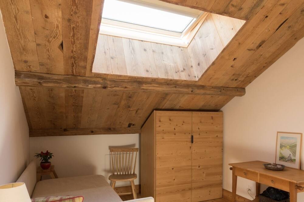 Photo of Bedroom in La Punt-Chamues-ch