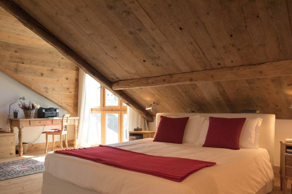 Photo of Bedroom in La Punt-Chamues-ch