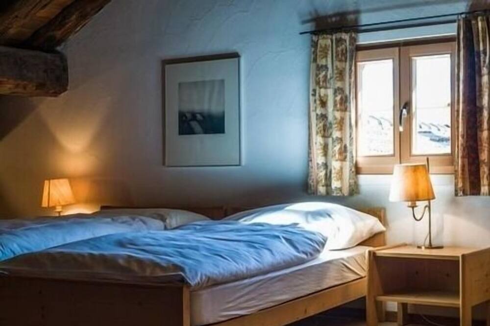 Photo of Bedroom in Bever