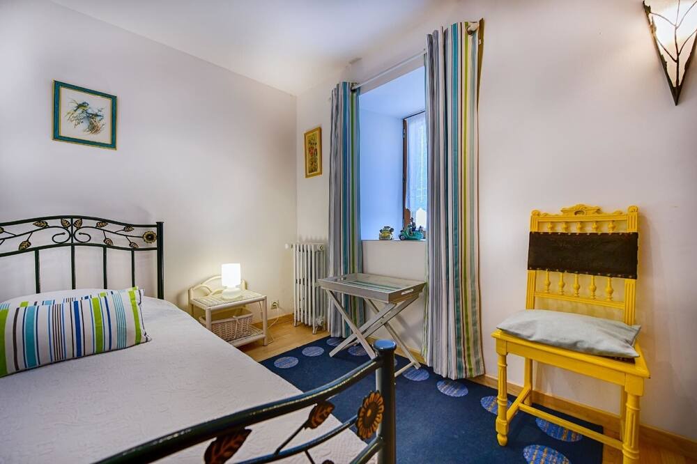 Photo of Bedroom in Saint-Wambert-des-Trois-Vallees
