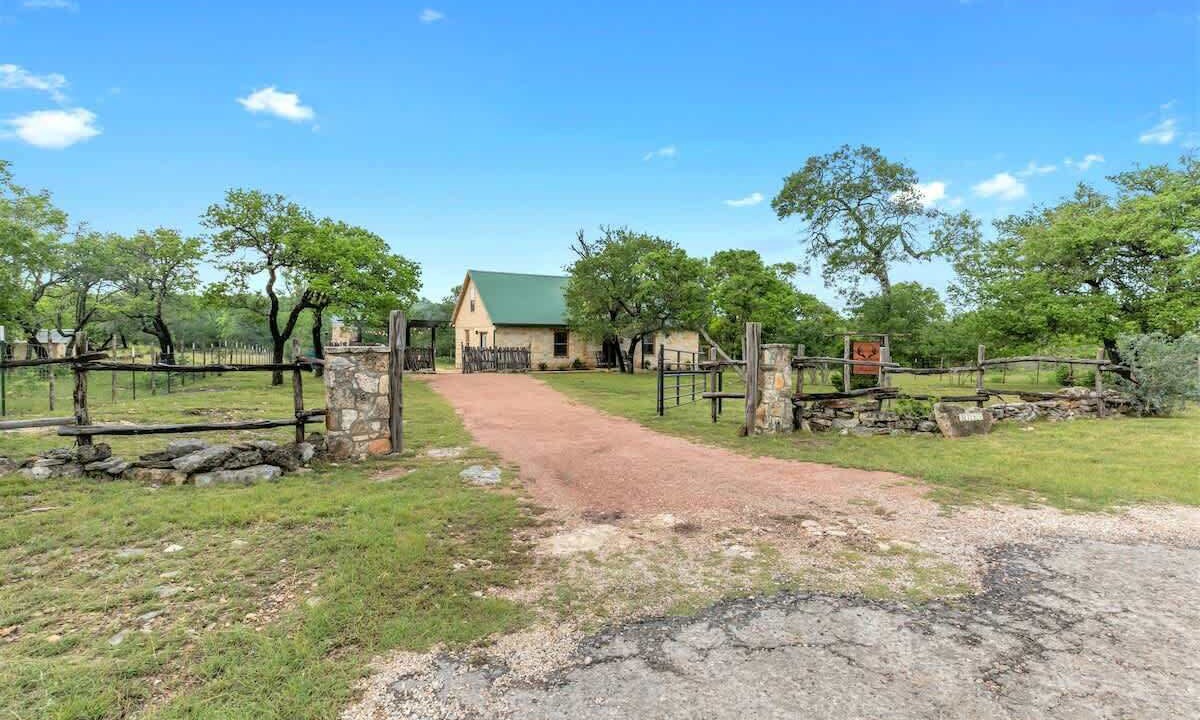 Photo of Outdoor in Fredericksburg