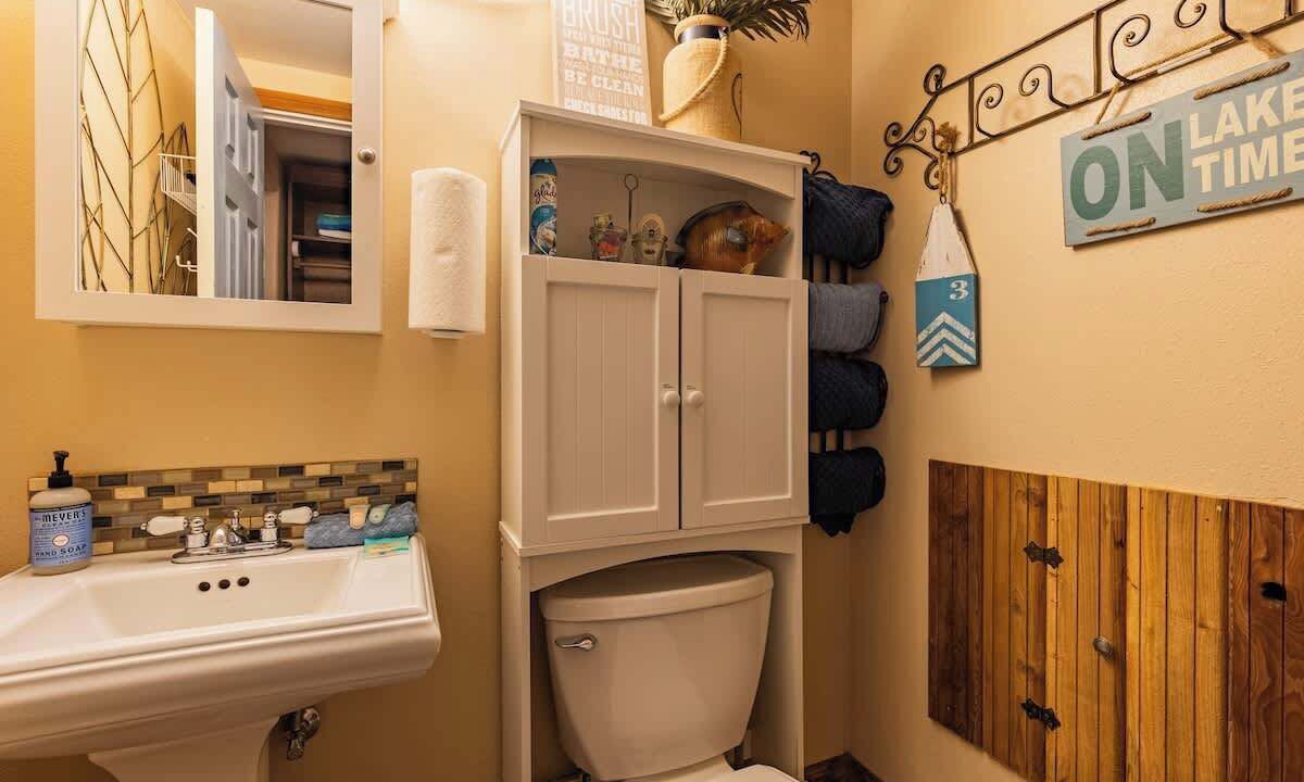 Photo of Bathroom in Kingsland