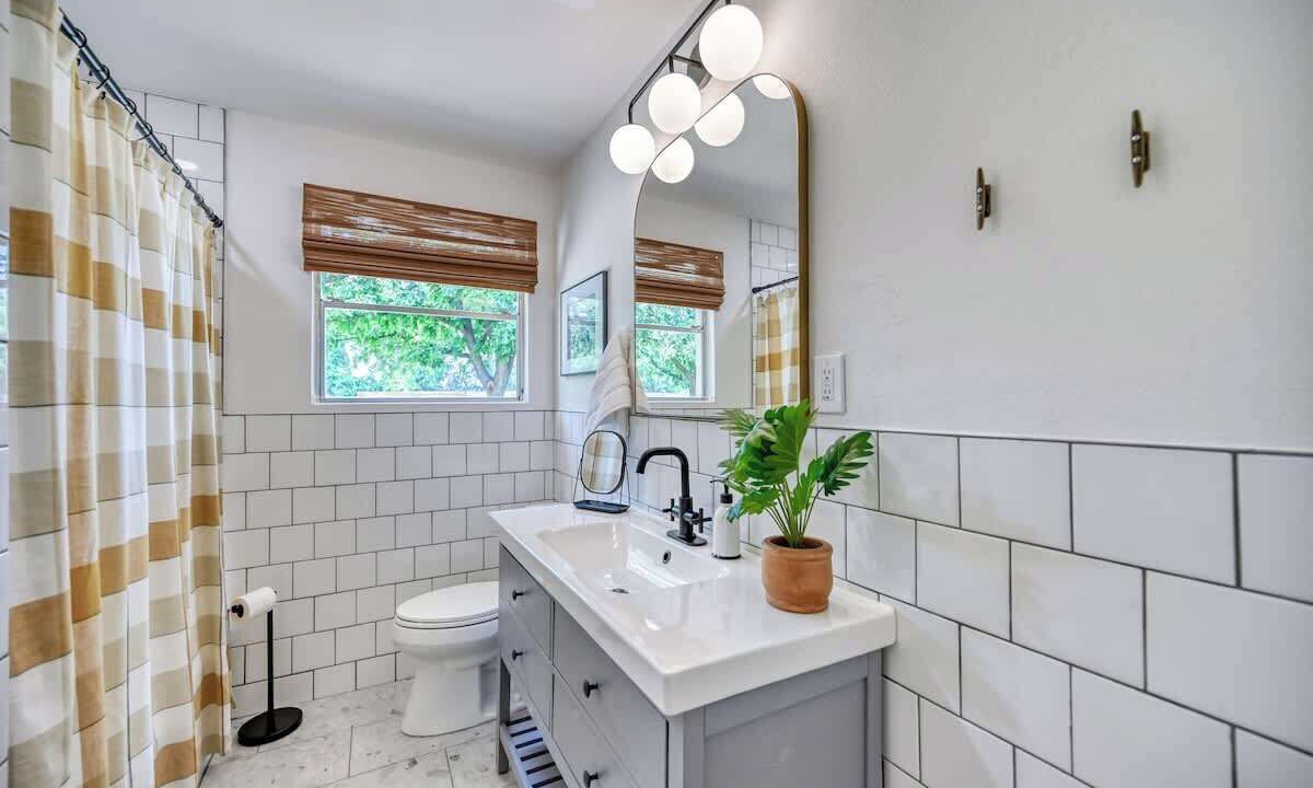 Photo of Bathroom in Seguin