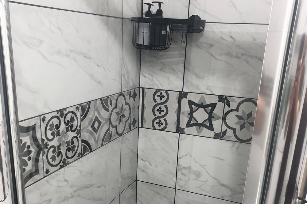 Photo of Bathroom in Bretigny-sur-Orge