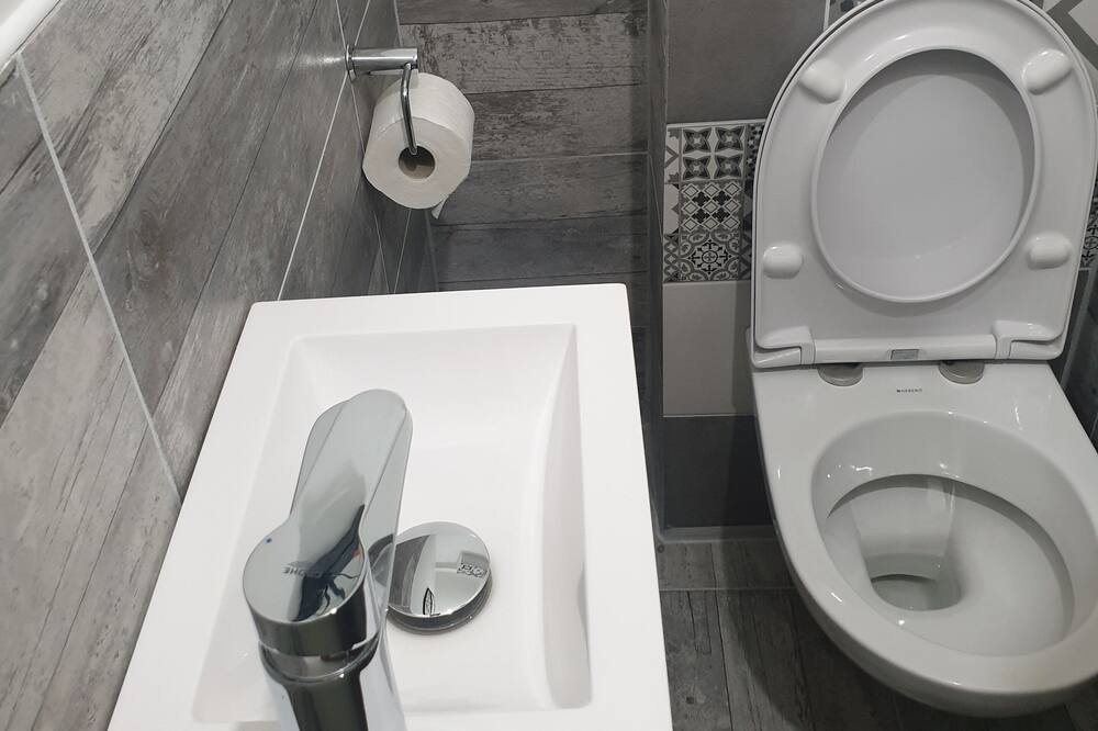 Photo of Bathroom in Bretigny-sur-Orge