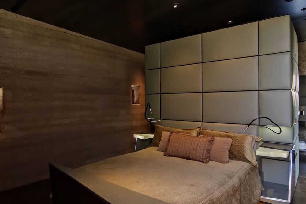 Photo of Bedroom in Desert Mountain
