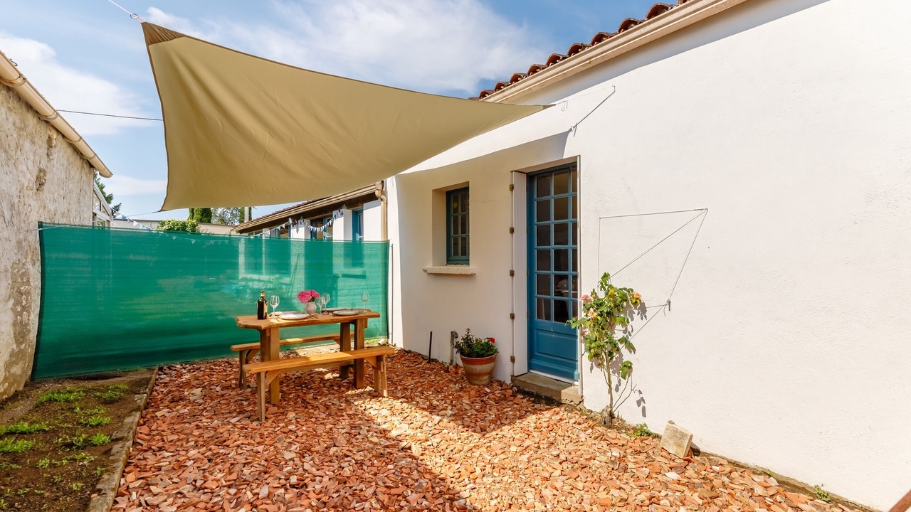 Photo of Patio Balcony in Curzon