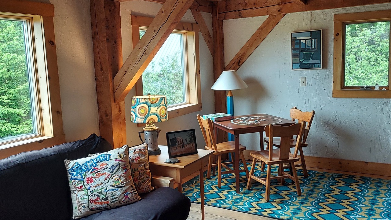 Photo of Livingroom in Lyndon Center