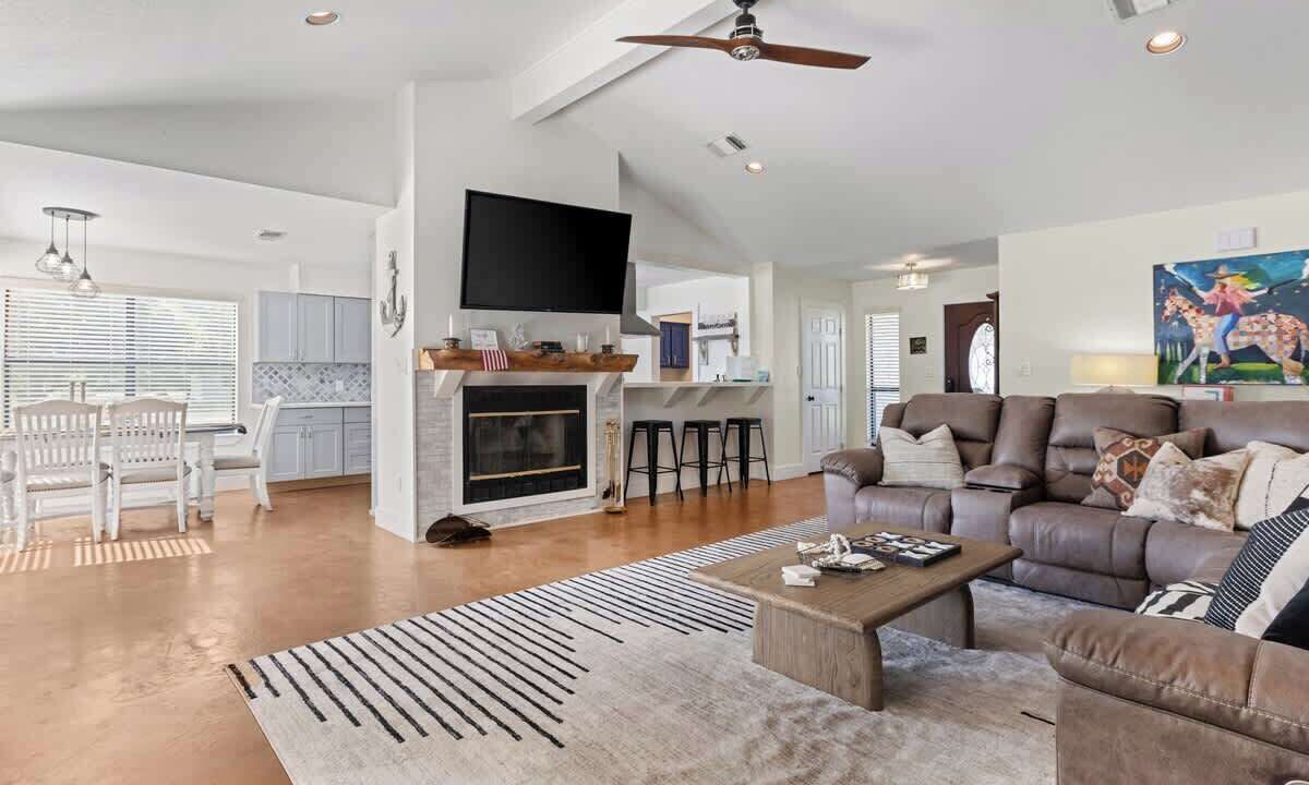 Photo of Livingroom in Marble Falls
