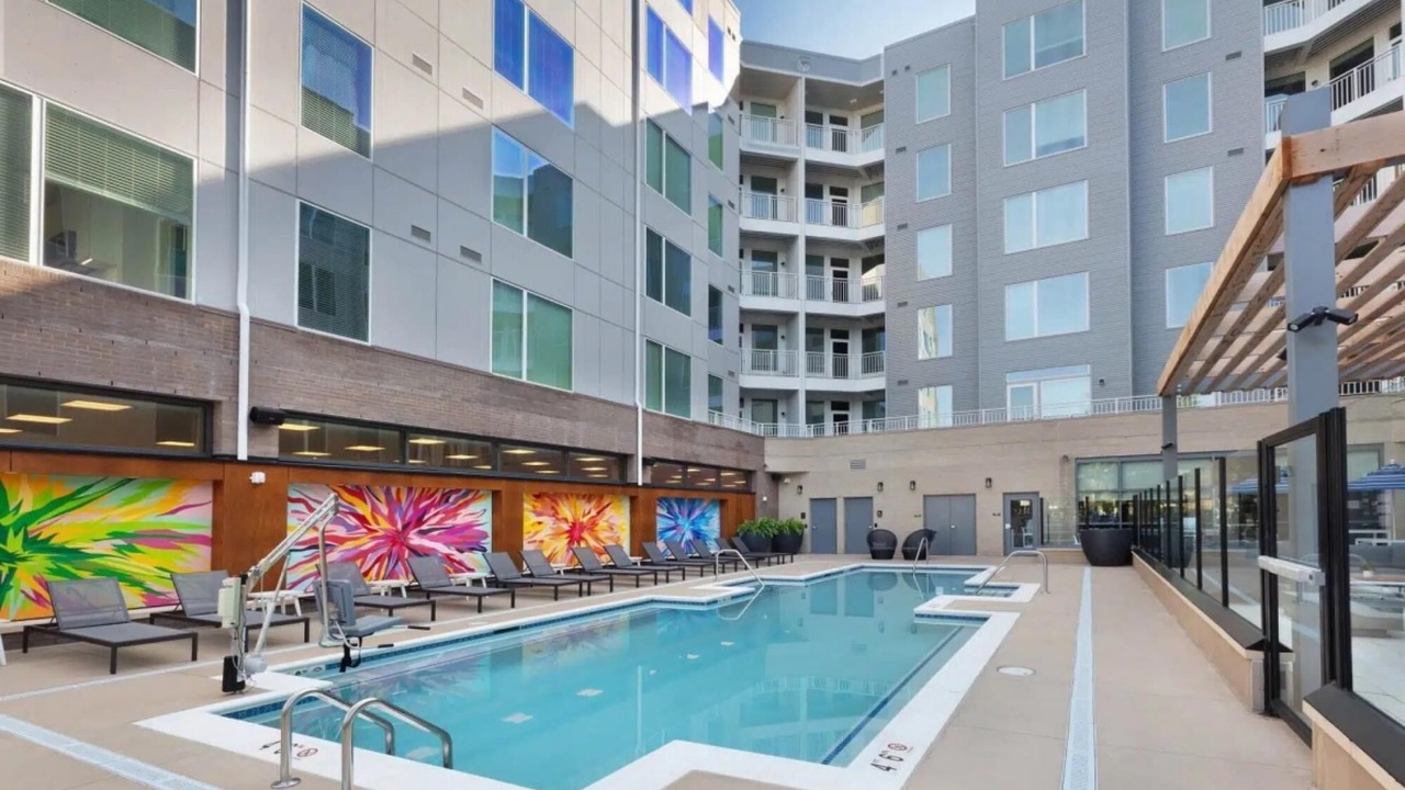 Photo of Outdoor in Alexandria West