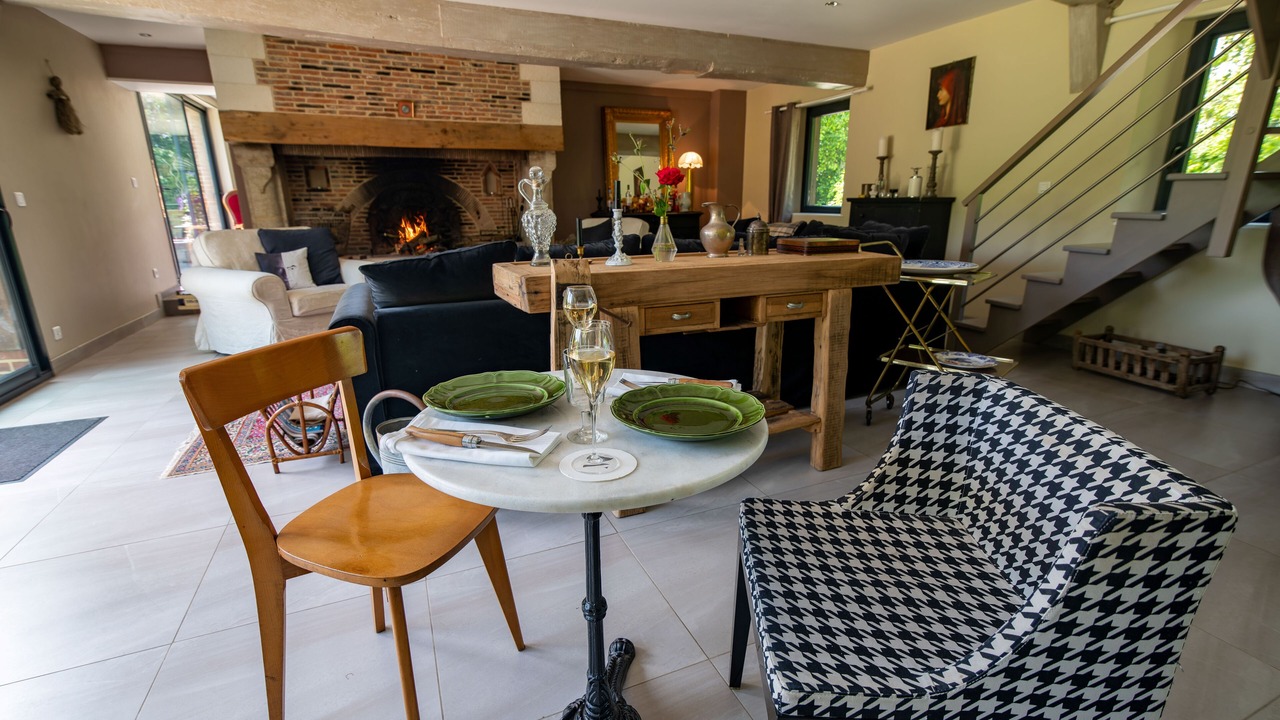 Photo of Others in Yebleron