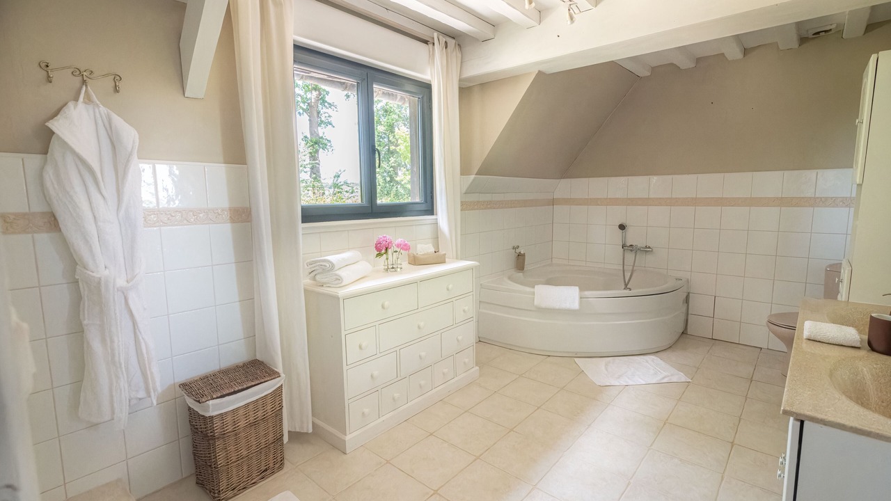 Photo of Bathroom in Yebleron