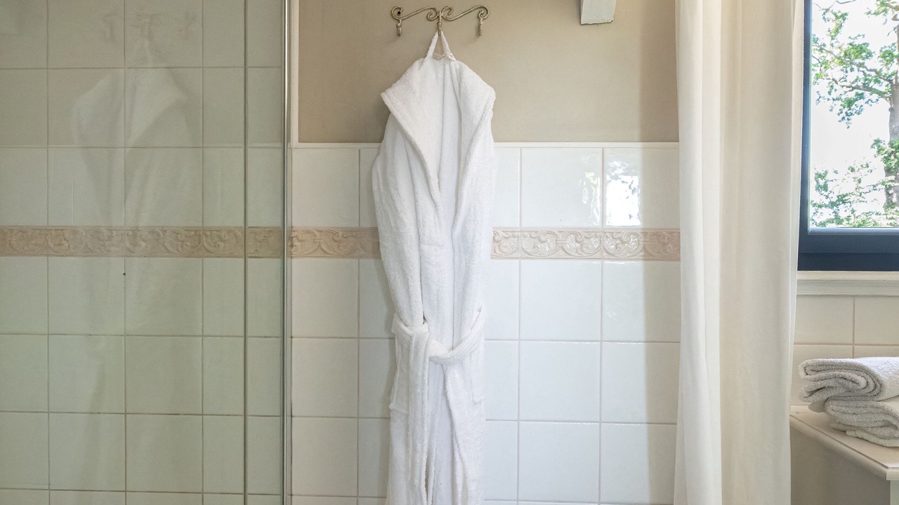 Photo of Bathroom in Yebleron