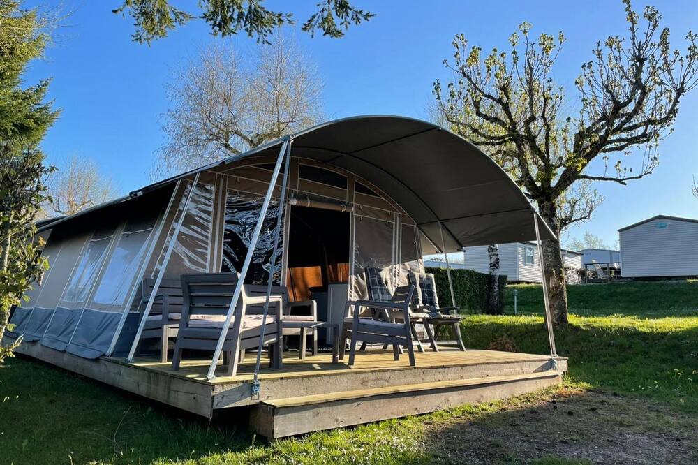 Photo of Outdoor in Salles-Curan
