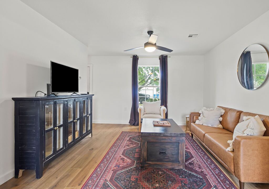 Photo of Livingroom in Bentonville