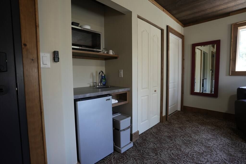 Photo of Kitchen in Algonquin Highlands
