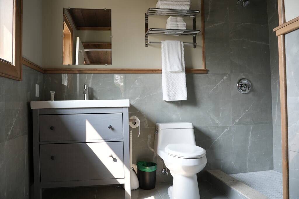 Photo of Bathroom in Algonquin Highlands