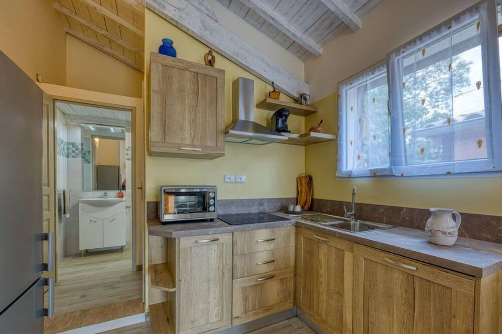 Photo of Kitchen in Saint-Laurent-La-Vernede