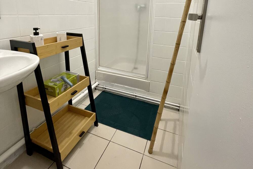 Photo of Bathroom in Dunkerque Centre