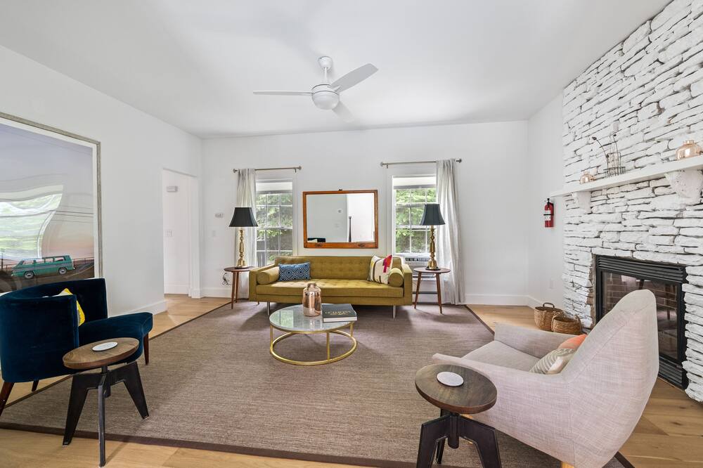 Photo of Livingroom in Kerhonkson