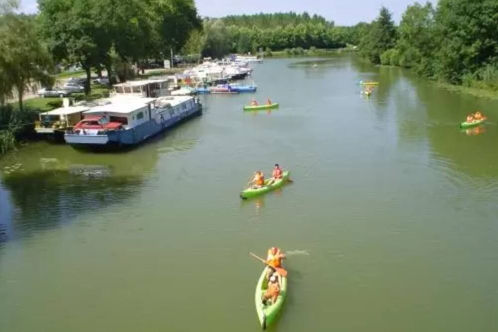 Photo of Others in Cuisery