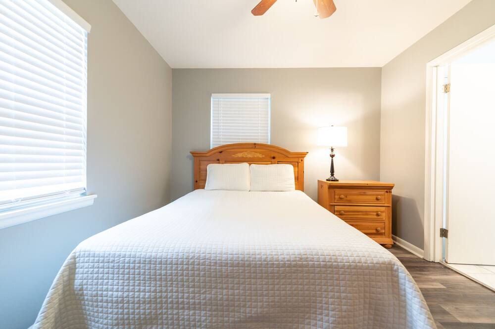 Photo of Bedroom in Hillcrest
