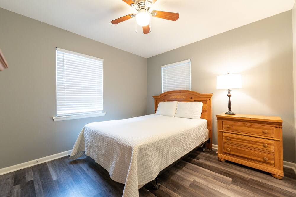 Photo of Bedroom in Hillcrest