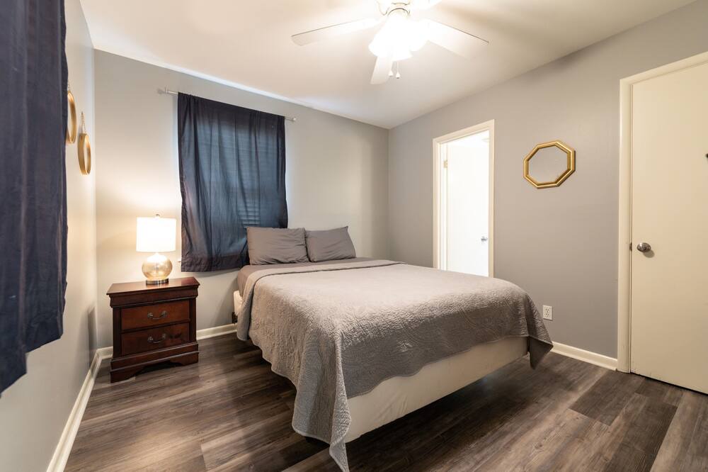 Photo of Bedroom in Hillcrest