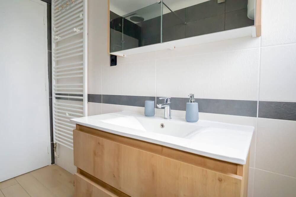 Photo of Bathroom in Haussonville-Blandan-Mon Desert-Saurupt