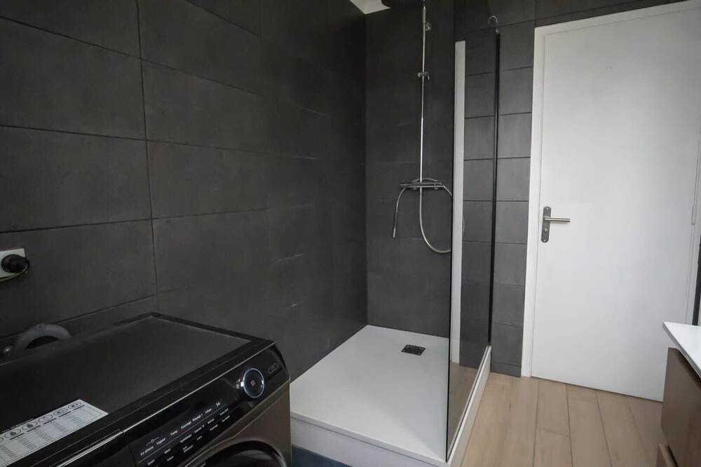 Photo of Bathroom in Haussonville-Blandan-Mon Desert-Saurupt