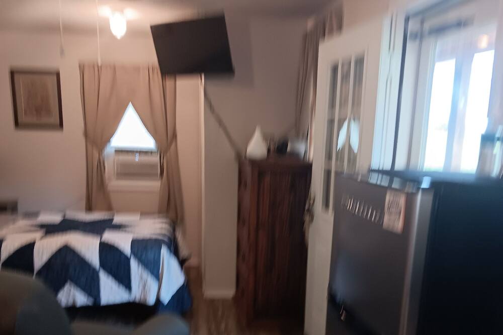 Photo of Bedroom in Hempstead