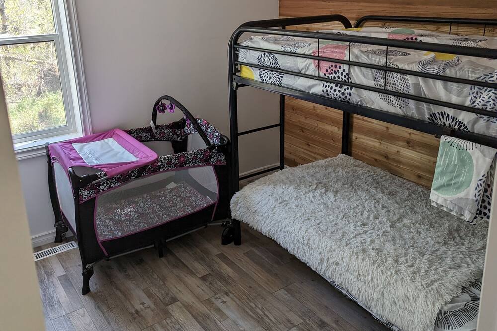 Photo of Bedroom in Hecla-Grindstone Provincial Park