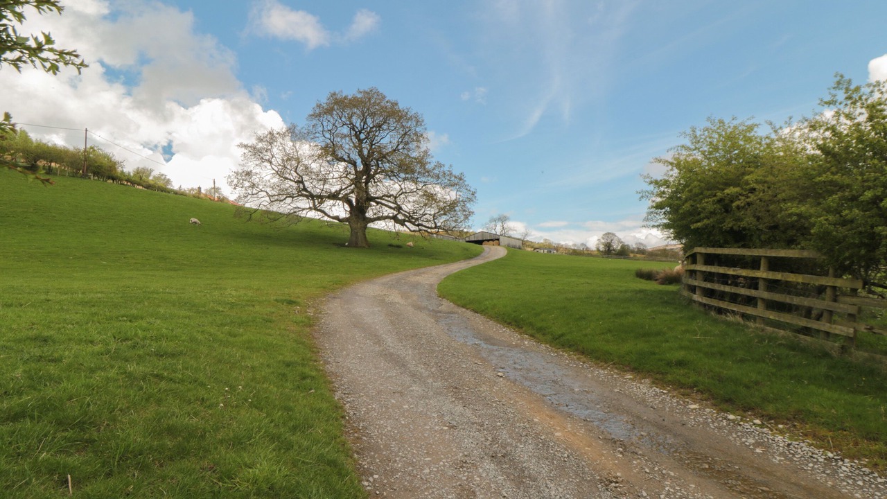 Photo of Others in Chop Gate