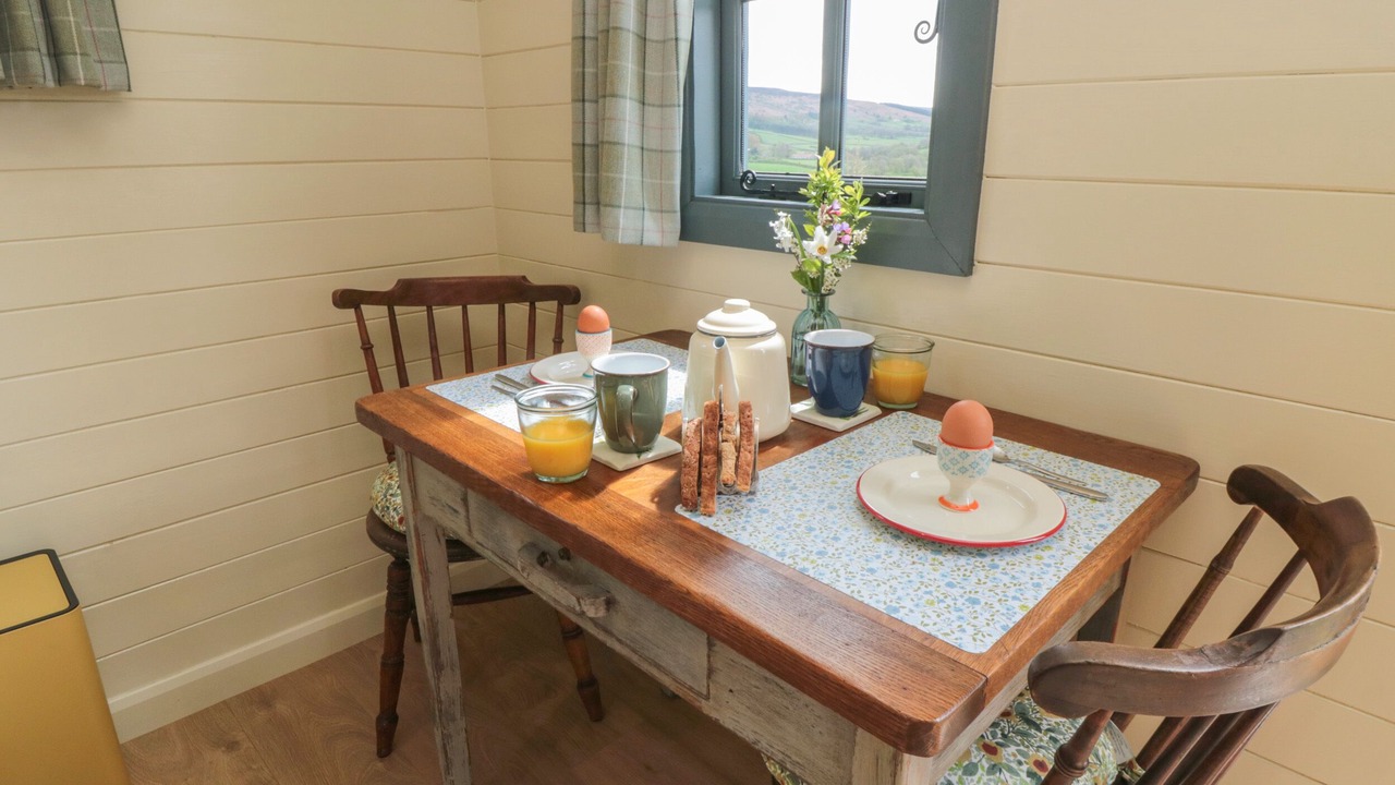 Photo of Others in Chop Gate